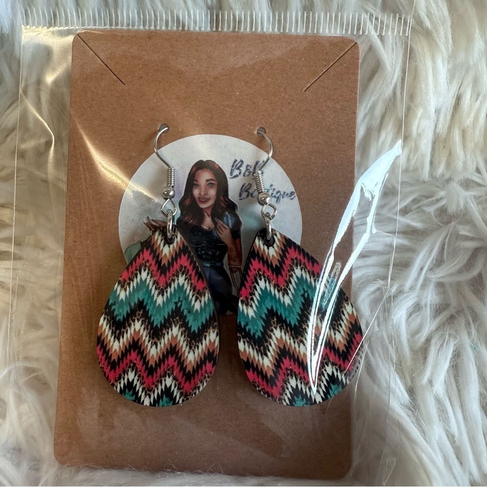 🎀 2/$10 Colorful Chevron Teardrop Earrings